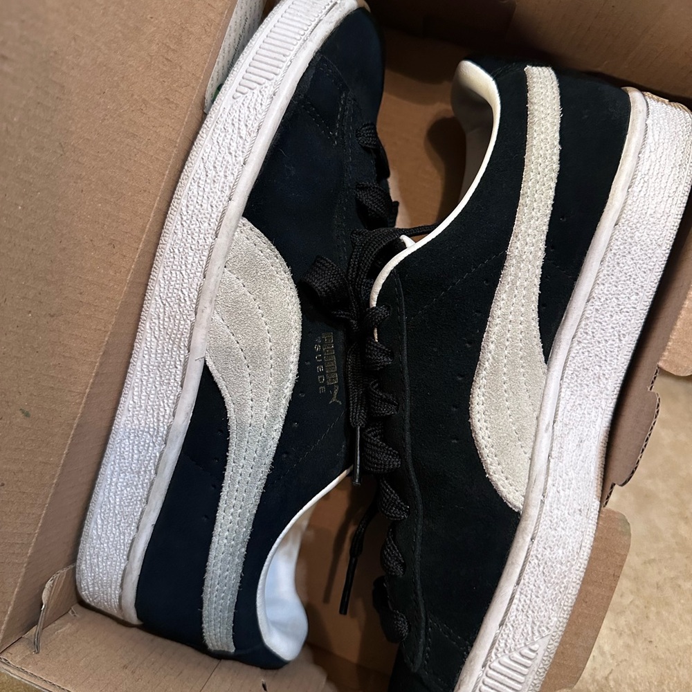 Puma Suede Black and White Sneakers - Picture 3 of 4